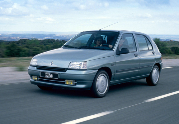 Photos of Renault Clio 5-door 1990–97