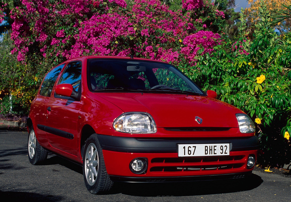 Photos of Renault Clio 3-door 1998–2001