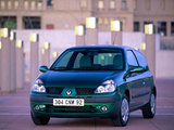 Photos of Renault Clio 3-door 2001–05