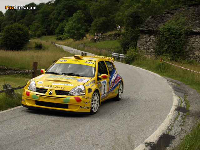 Photos of Renault Clio Super 1600 2003 (640 x 480)