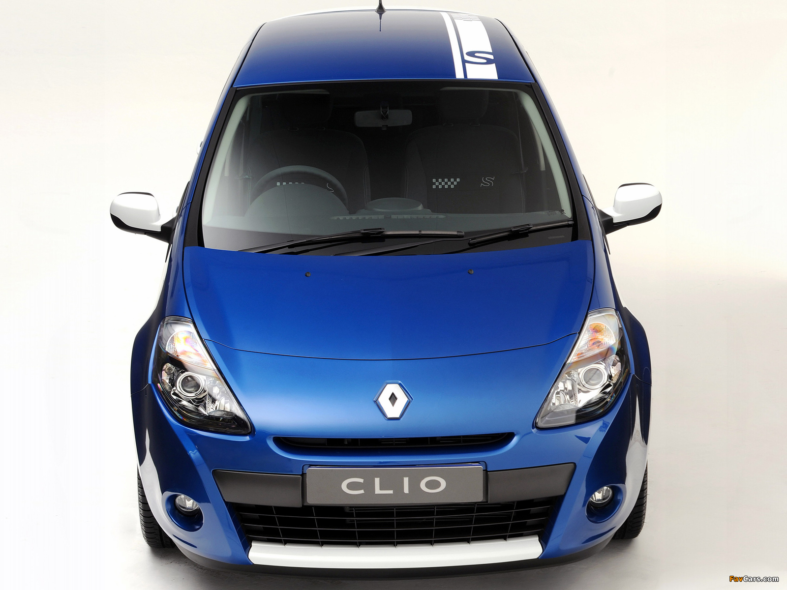 Photos of Renault Clio S 5-door ZA-spec 2010–12 (1600 x 1200)