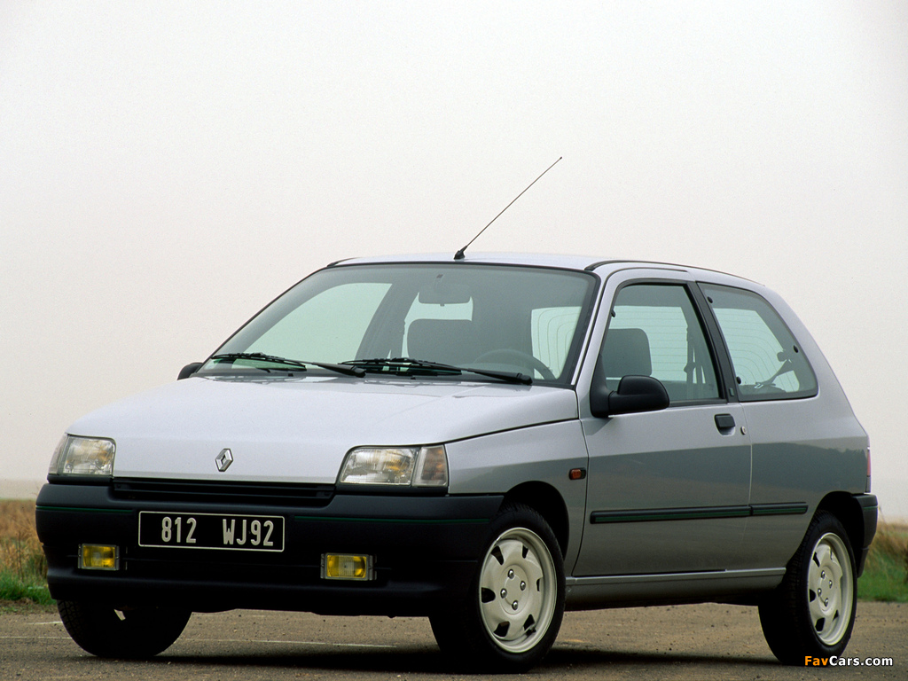 Pictures of Renault Clio 3-door 1990–97 (1024 x 768)