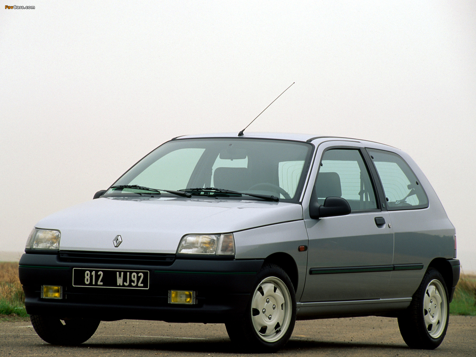 Pictures of Renault Clio 3-door 1990–97 (1600 x 1200)