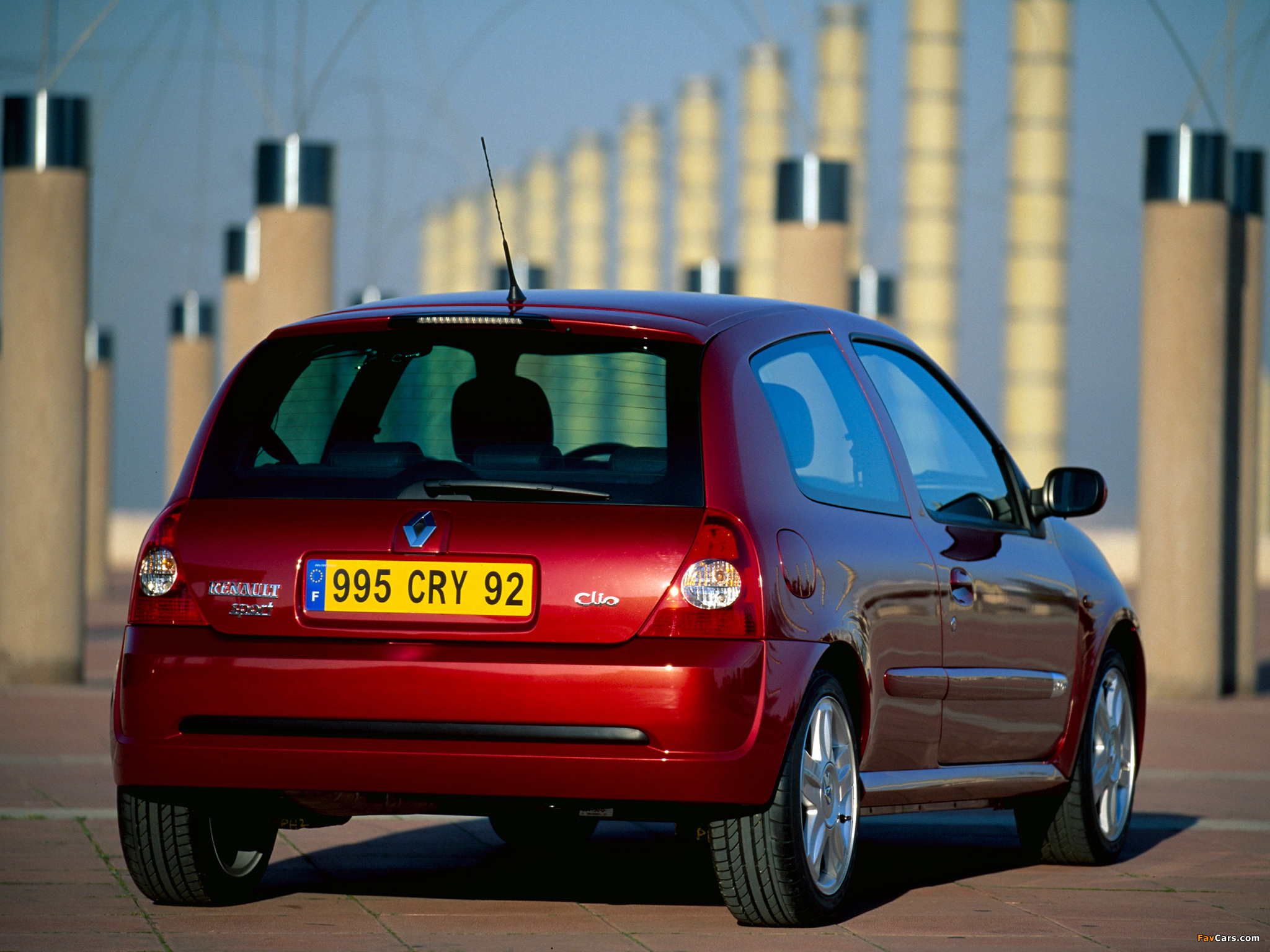 Pictures of Renault Clio RS 2002–05 (2048 x 1536)