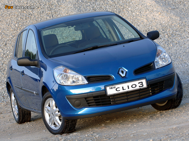 Pictures of Renault Clio 5-door ZA-spec 2006–09 (640 x 480)