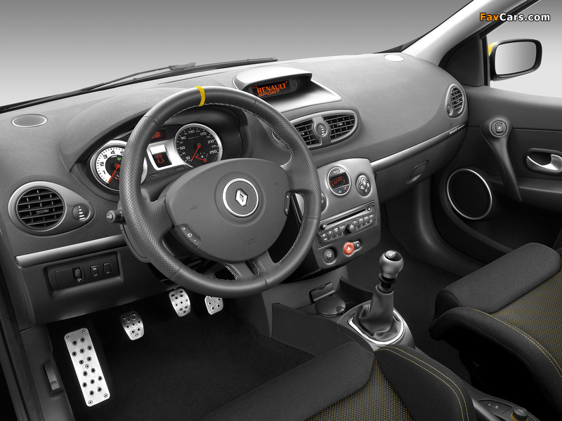 Pictures of Renault Clio R.S. Red Bull Racing RB7 2012 (800 x 600)