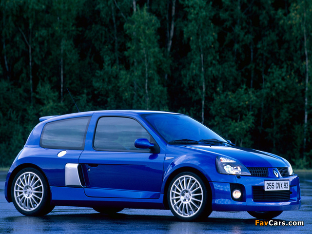 Renault Clio V6 Sport 2003–04 images (640 x 480)