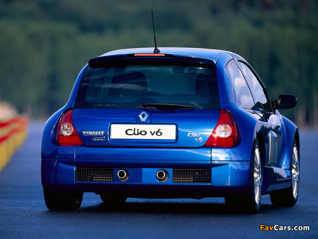Renault Clio V6 Sport 2003–04 pictures (640 x 480)