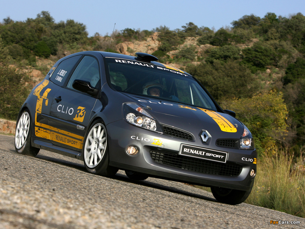 Renault Clio R3 2010–12 photos (1024 x 768)