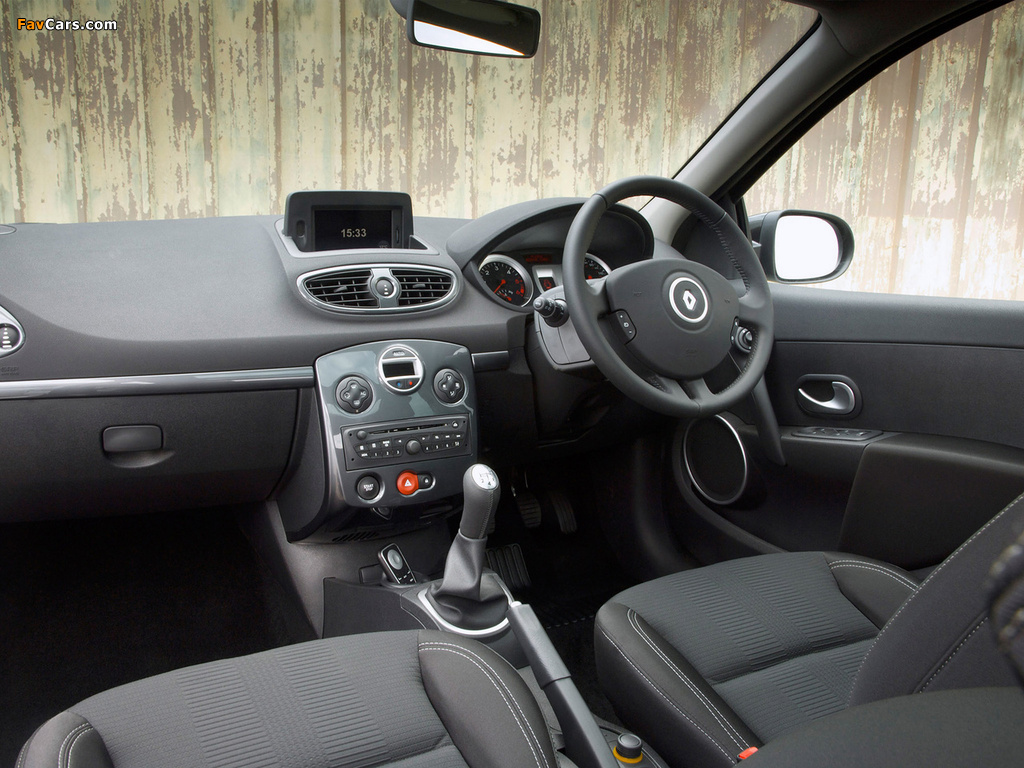 Renault Clio 20th Limited Edition UK-spec 2010 wallpapers (1024 x 768)