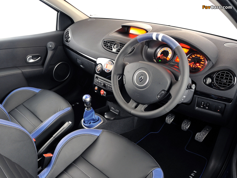 Renault Clio Gordini RS ZA-spec 2011 images (800 x 600)