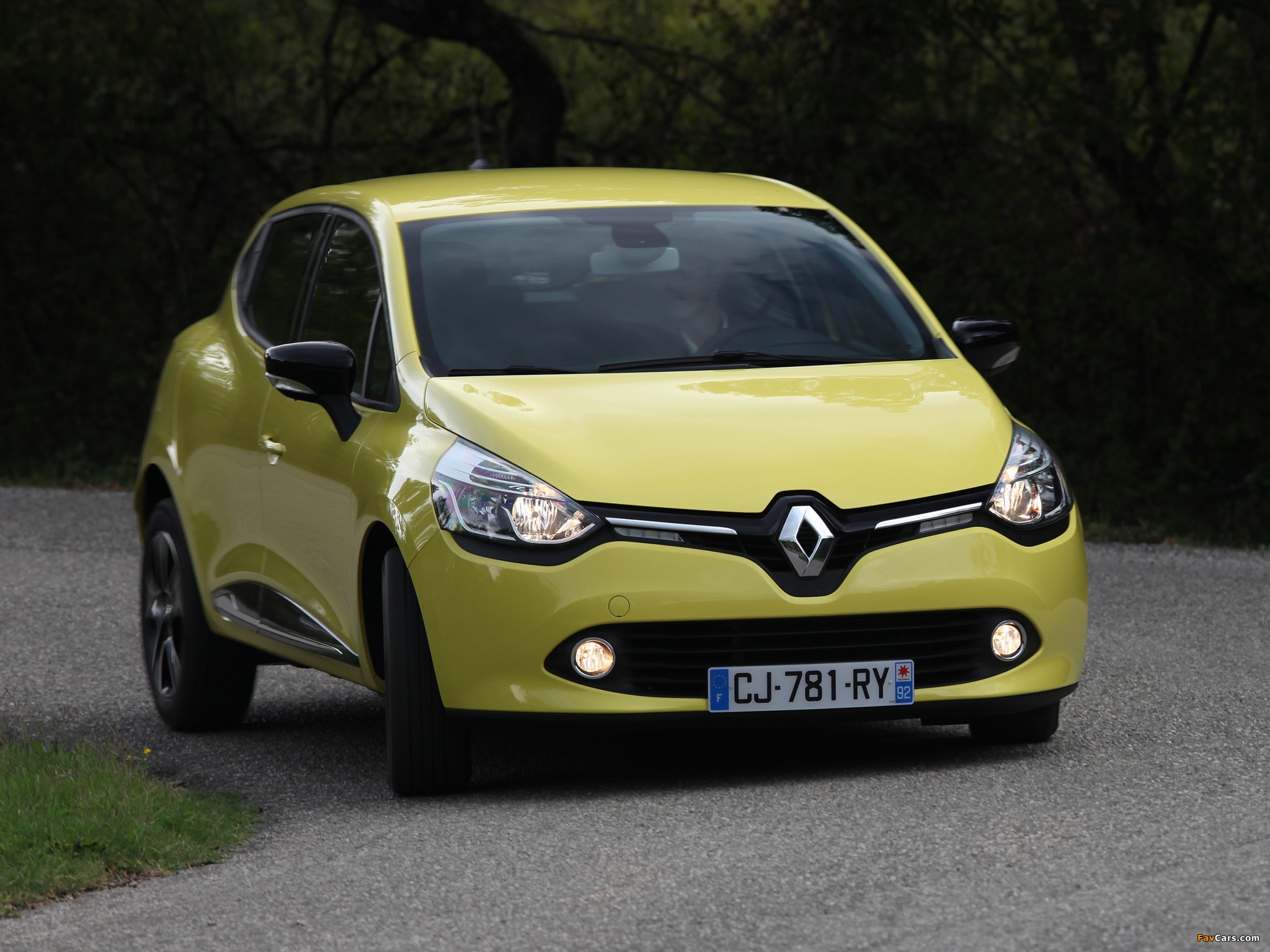 Renault Clio 2012 images (2048 x 1536)
