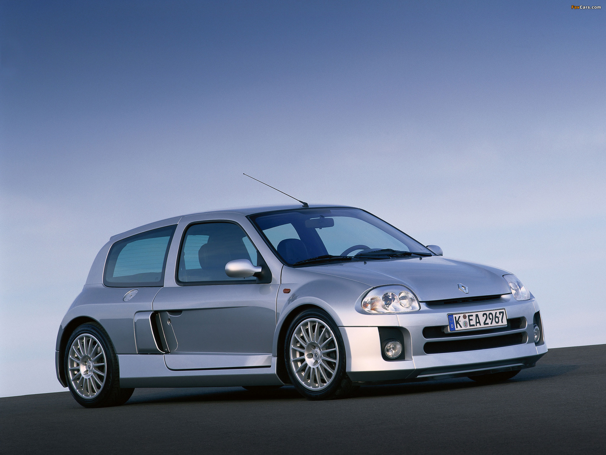 Renault Clio V6 Sport 1999–2001 wallpapers (2048 x 1536)