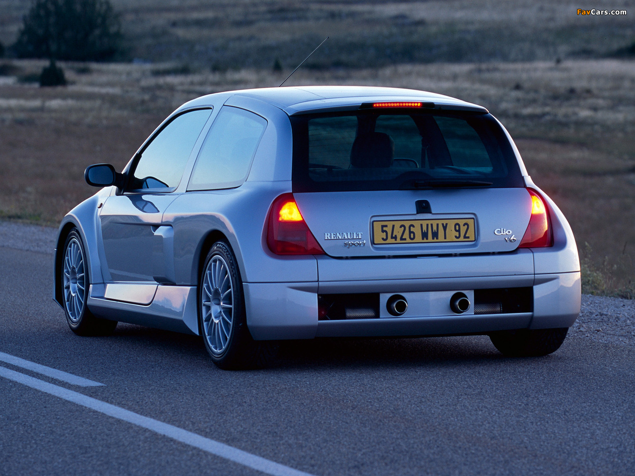 Renault Clio V6 Sport 1999–2001 wallpapers (1280 x 960)