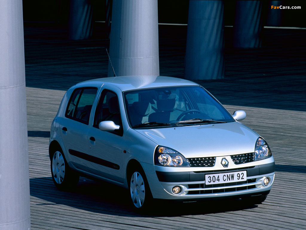 Renault Clio 5-door 2001–05 wallpapers (1024 x 768)