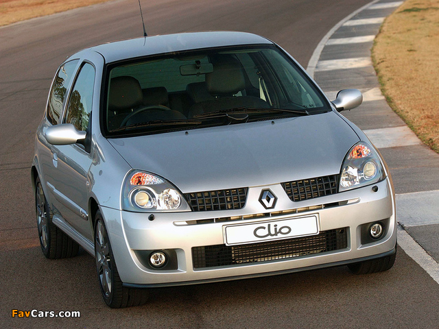 Renault Clio Sport ZA-spec 2002–05 wallpapers (640 x 480)