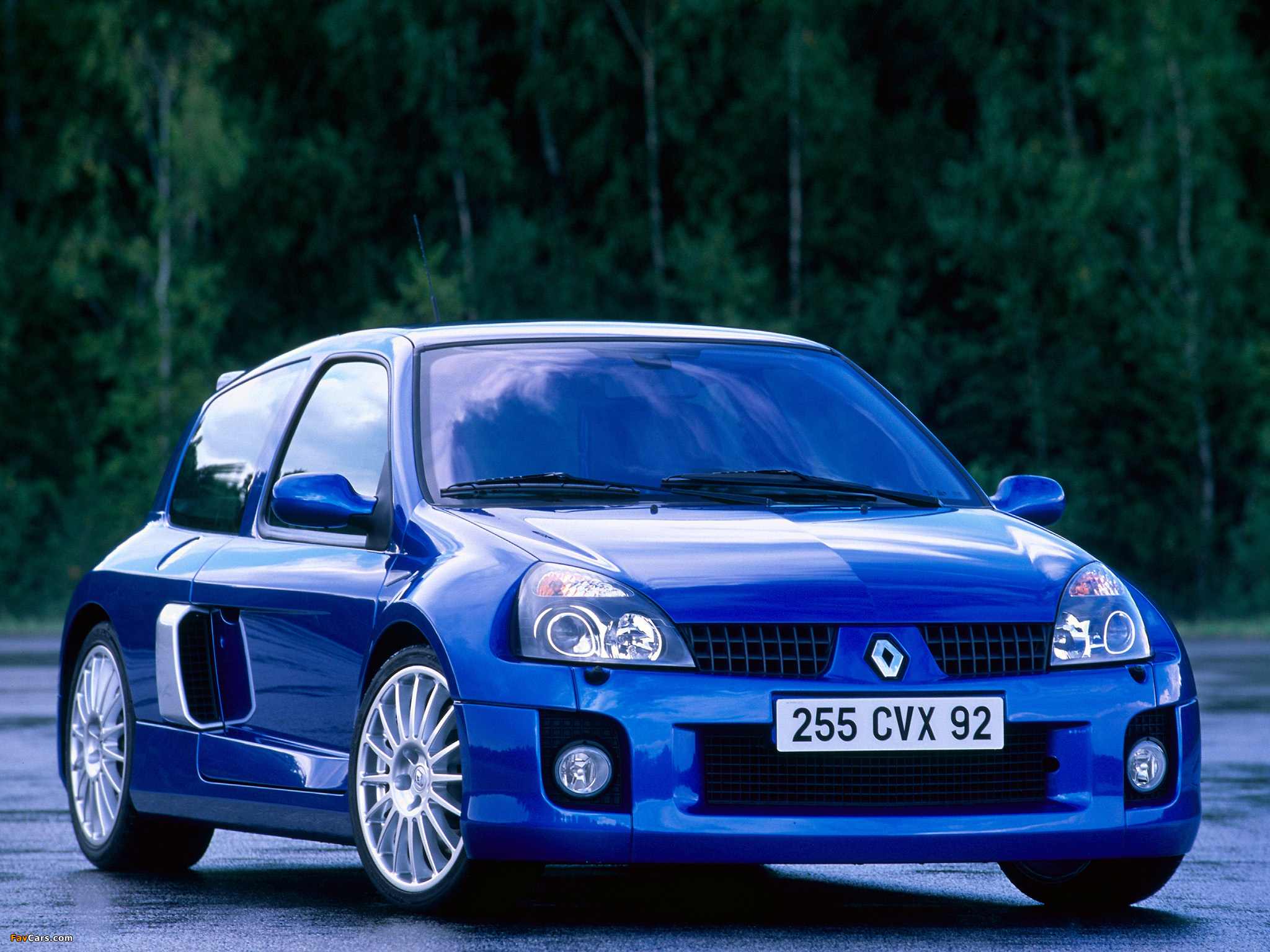 Renault Clio V6 Sport 2003–04 wallpapers (2048 x 1536)