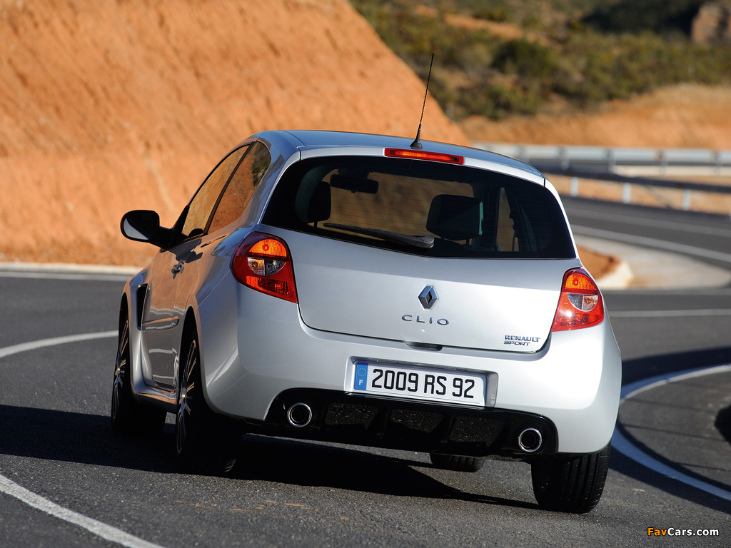 Renault Clio R.S. 2009–12 wallpapers (1024 x 768)