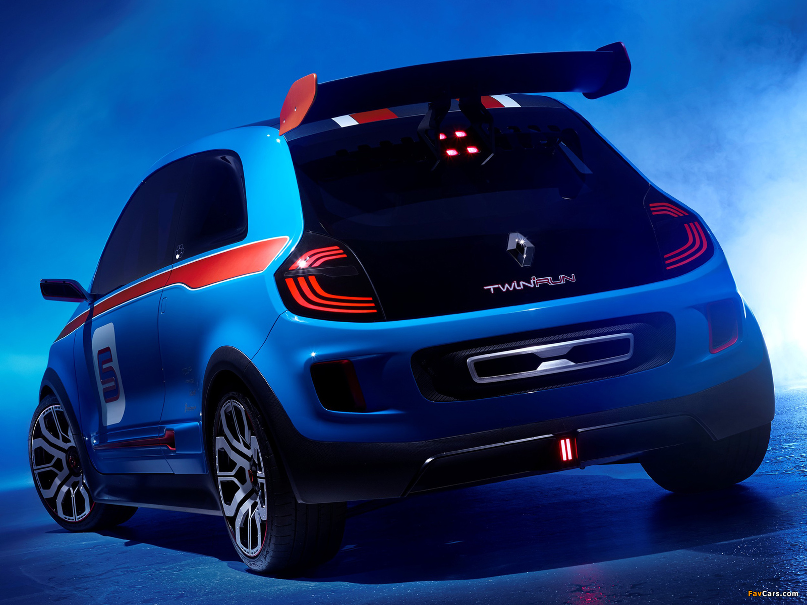 Renault TwinRun Concept 2013 wallpapers (1600 x 1200)