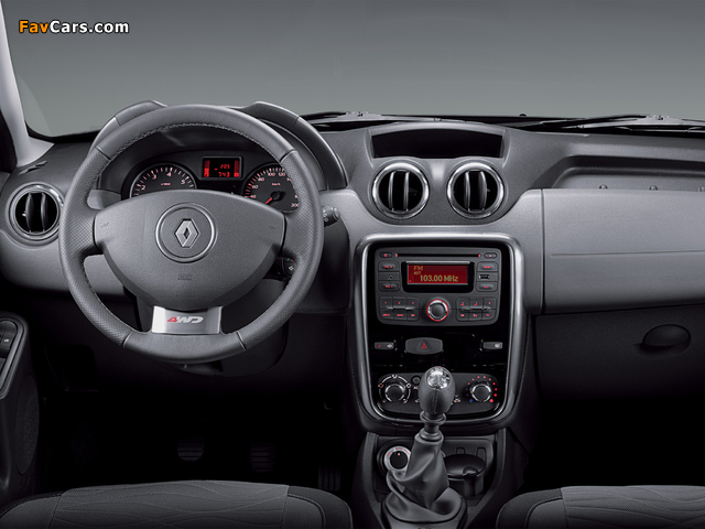 Renault Duster 2010 photos (640 x 480)