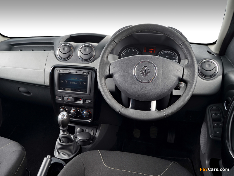 Renault Duster ZA-spec 2013 wallpapers (800 x 600)