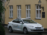 Renault Fluence Z.E. 2010 pictures