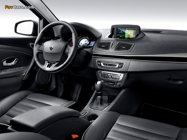 Renault Fluence 2012 images (640 x 480)