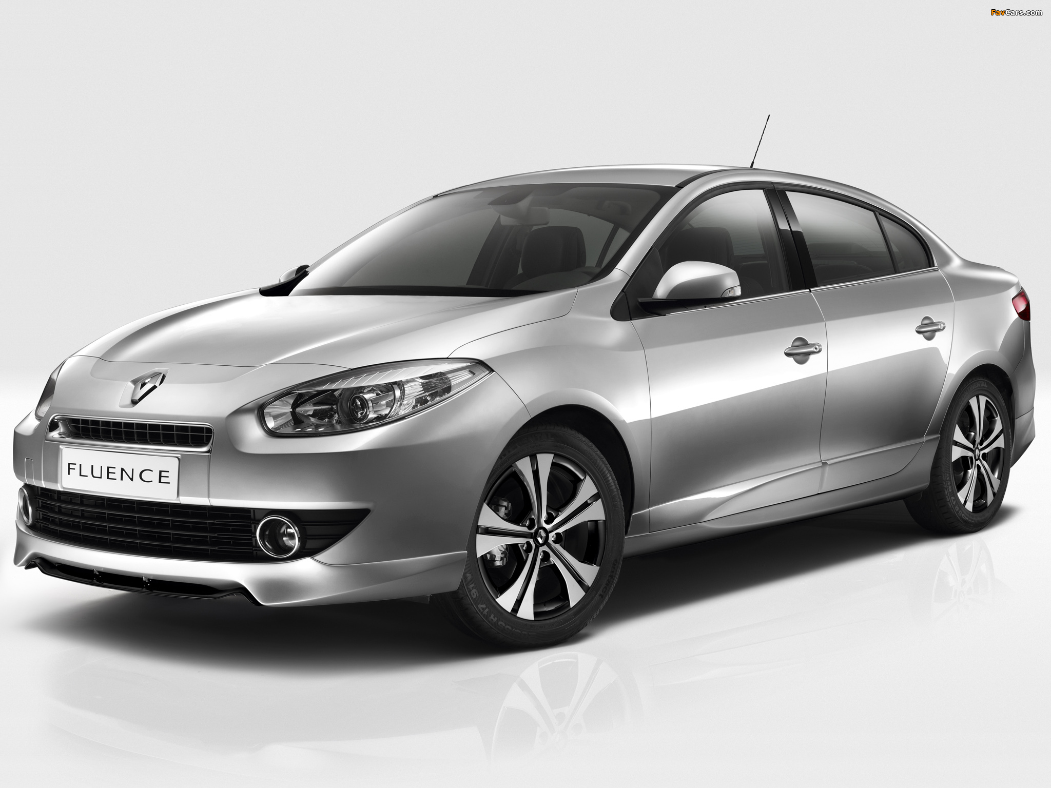 Renault Fluence Black Edition 2012 pictures (2048 x 1536)