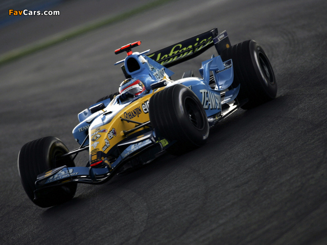 Images of Renault R25 2005 (640 x 480)