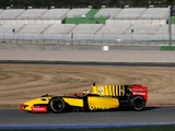 Photos of Renault R30 2010