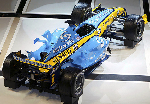 Renault R24 2004 images