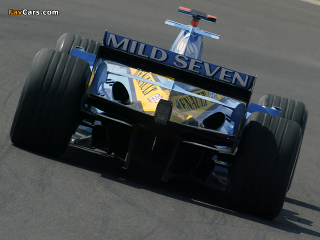 Renault R24 2004 images (640 x 480)