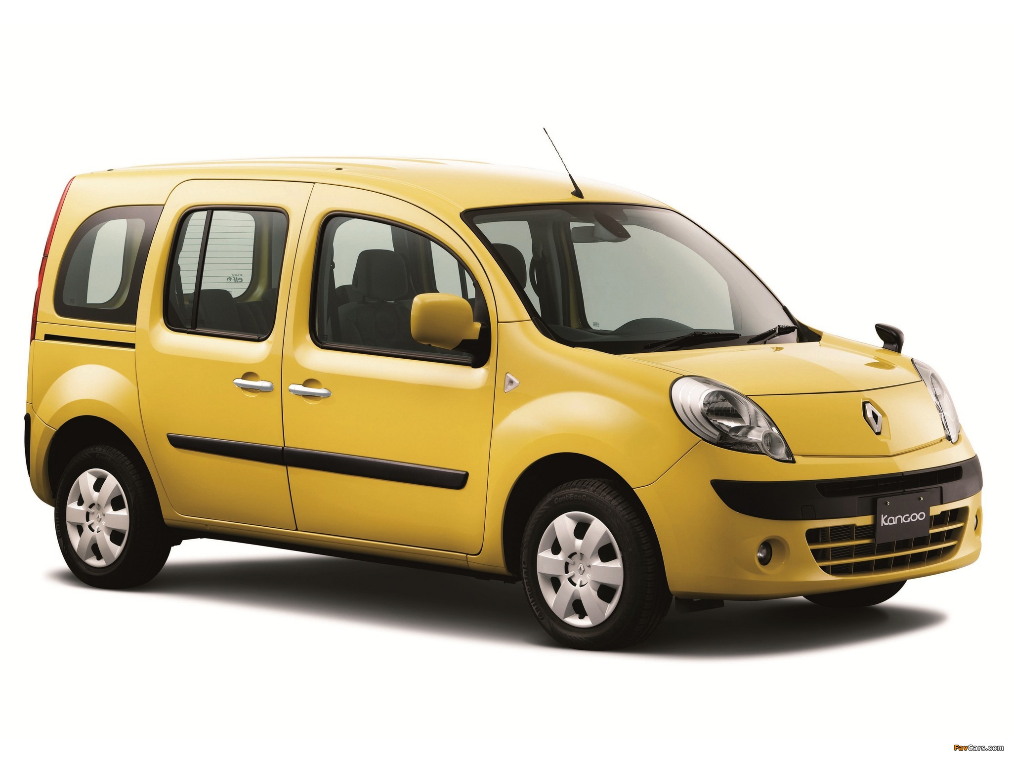 Images of Renault Kangoo JP-spec 2009–13 (2048 x 1536)
