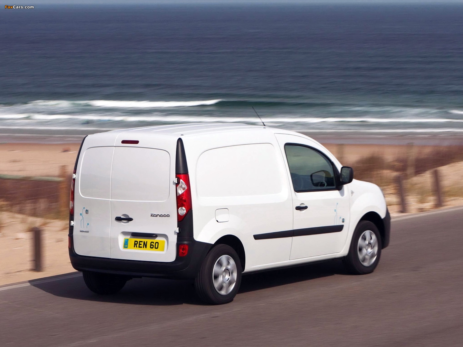 Images of Renault Kangoo Van Z.E. UK-spec 2011–13 (1600 x 1200)