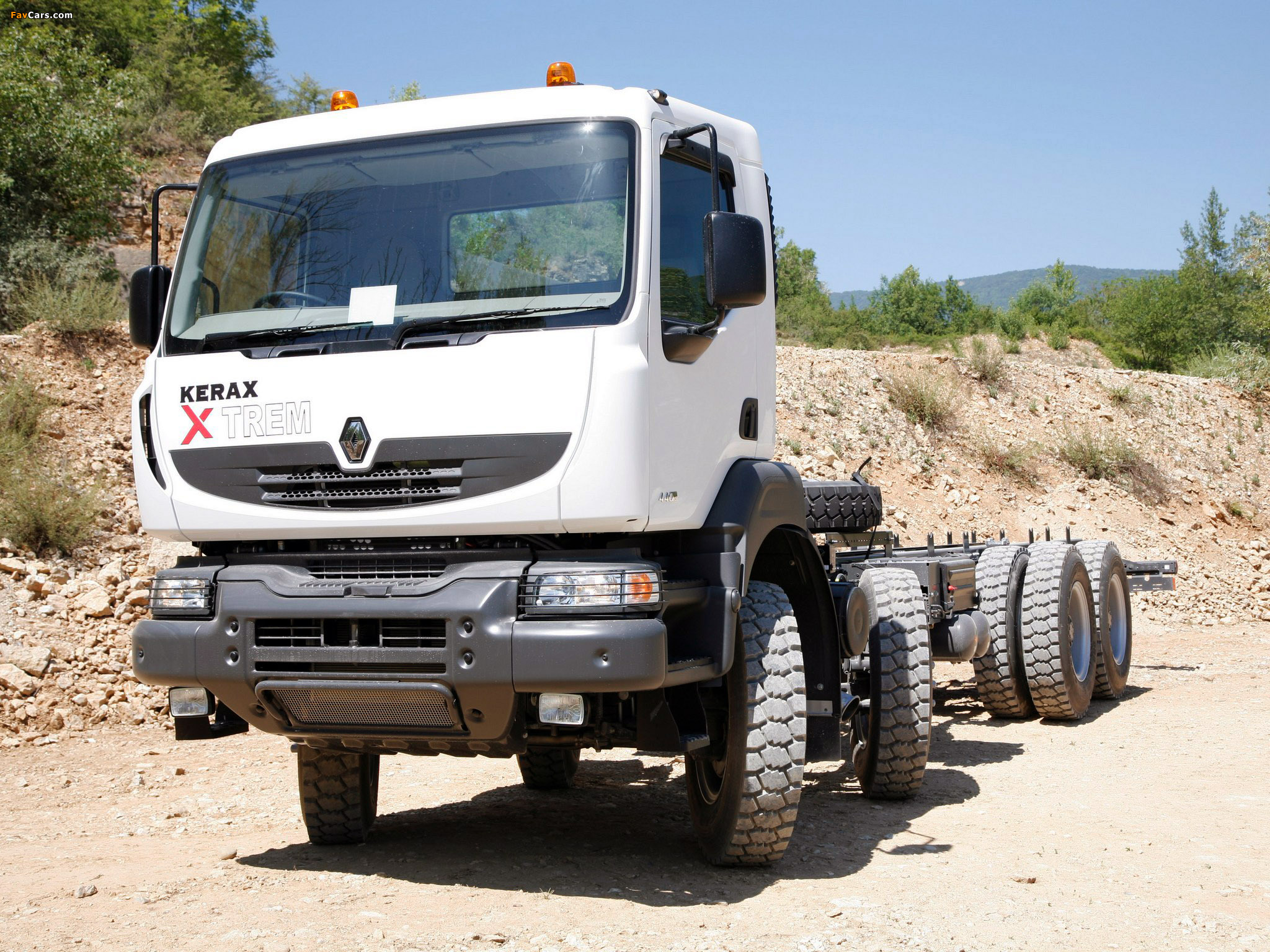 Photos of Renault Kerax 8x4 XTREM UK-spec 2011–13 (2048 x 1536)