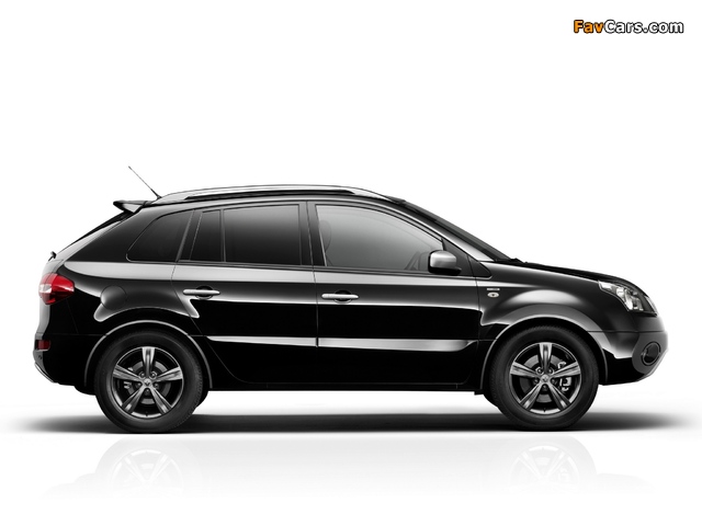 Photos of Renault Koleos Bose Edition 2010 (640 x 480)