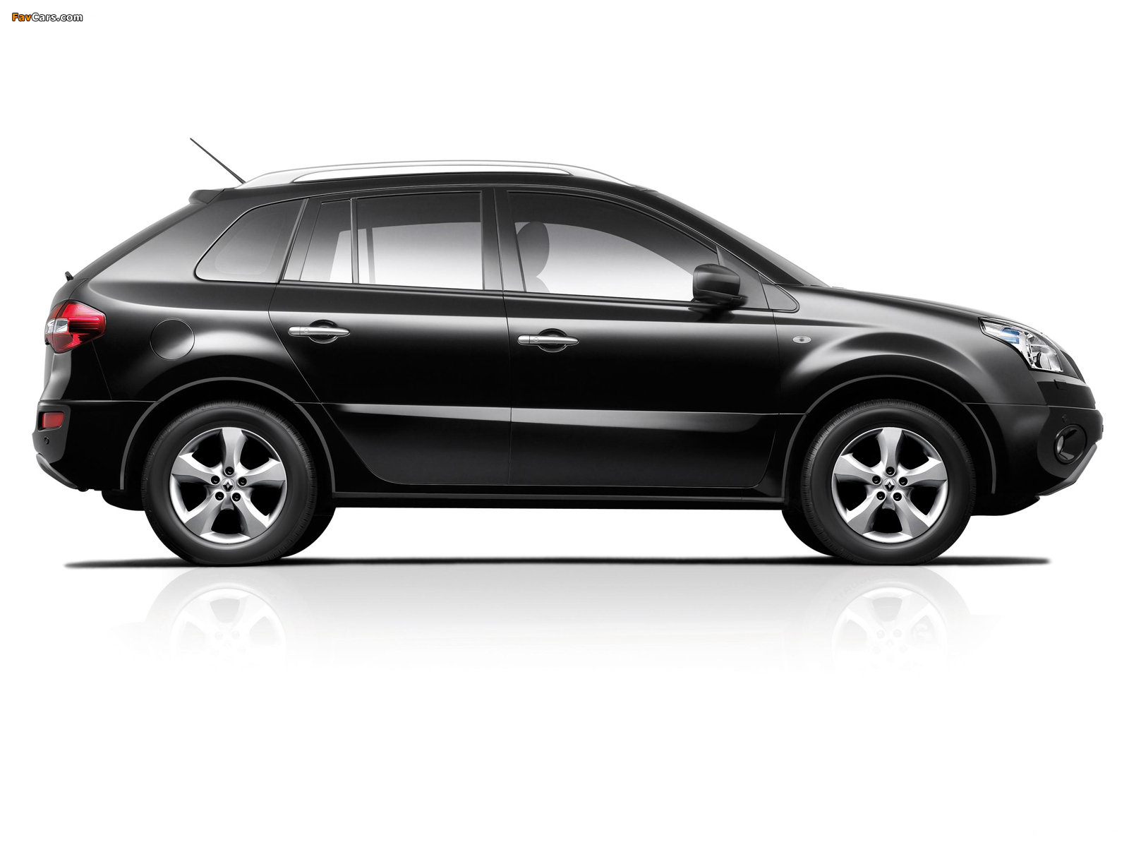 Renault Koleos 2008–11 images (1600 x 1200)
