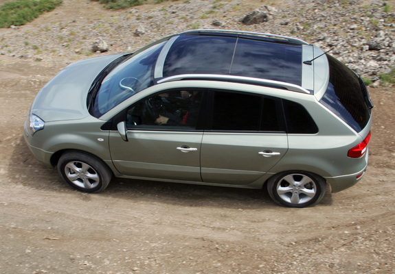 Renault Koleos 2008–11 images