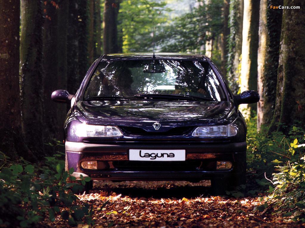Images of Renault Laguna Hatchback 1993–98 (1024 x 768)