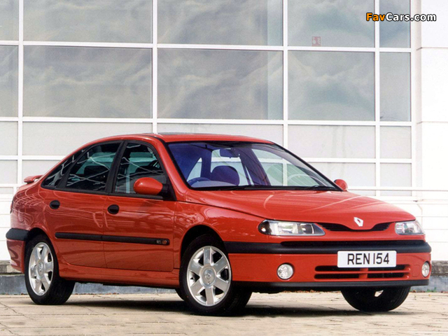 Images of Renault Laguna Hatchback UK-spec 1993–98 (640 x 480)