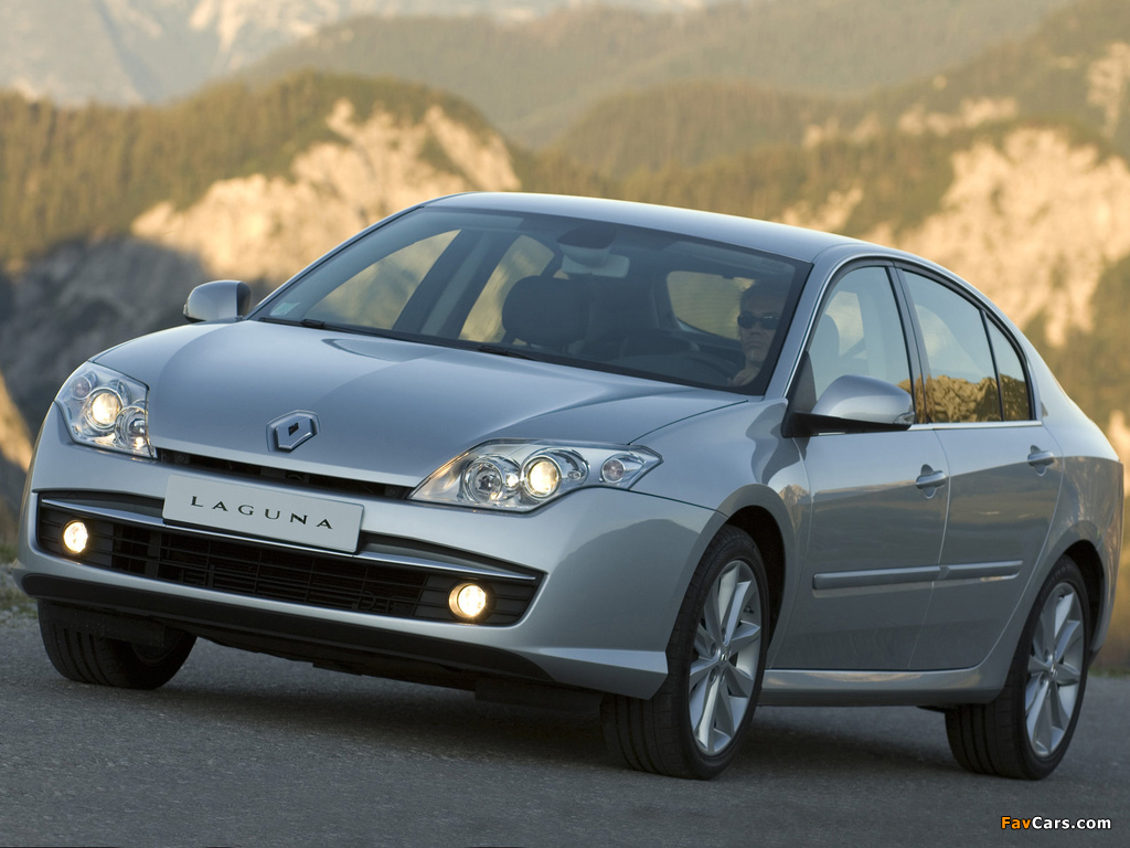 Images of Renault Laguna Hatchback 2007–10 (1024 x 768)