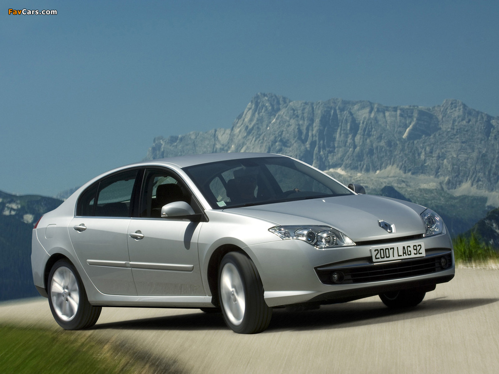 Images of Renault Laguna Hatchback 2007–10 (1024 x 768)