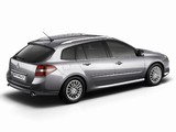 Images of Renault Laguna Grandtour 2010–13