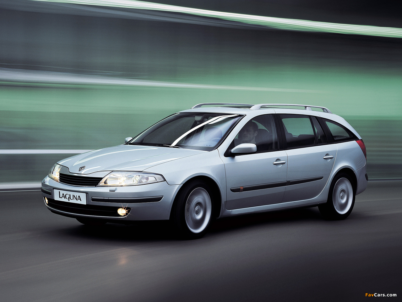 Photos of Renault Laguna Break 2001–05 (1280 x 960)