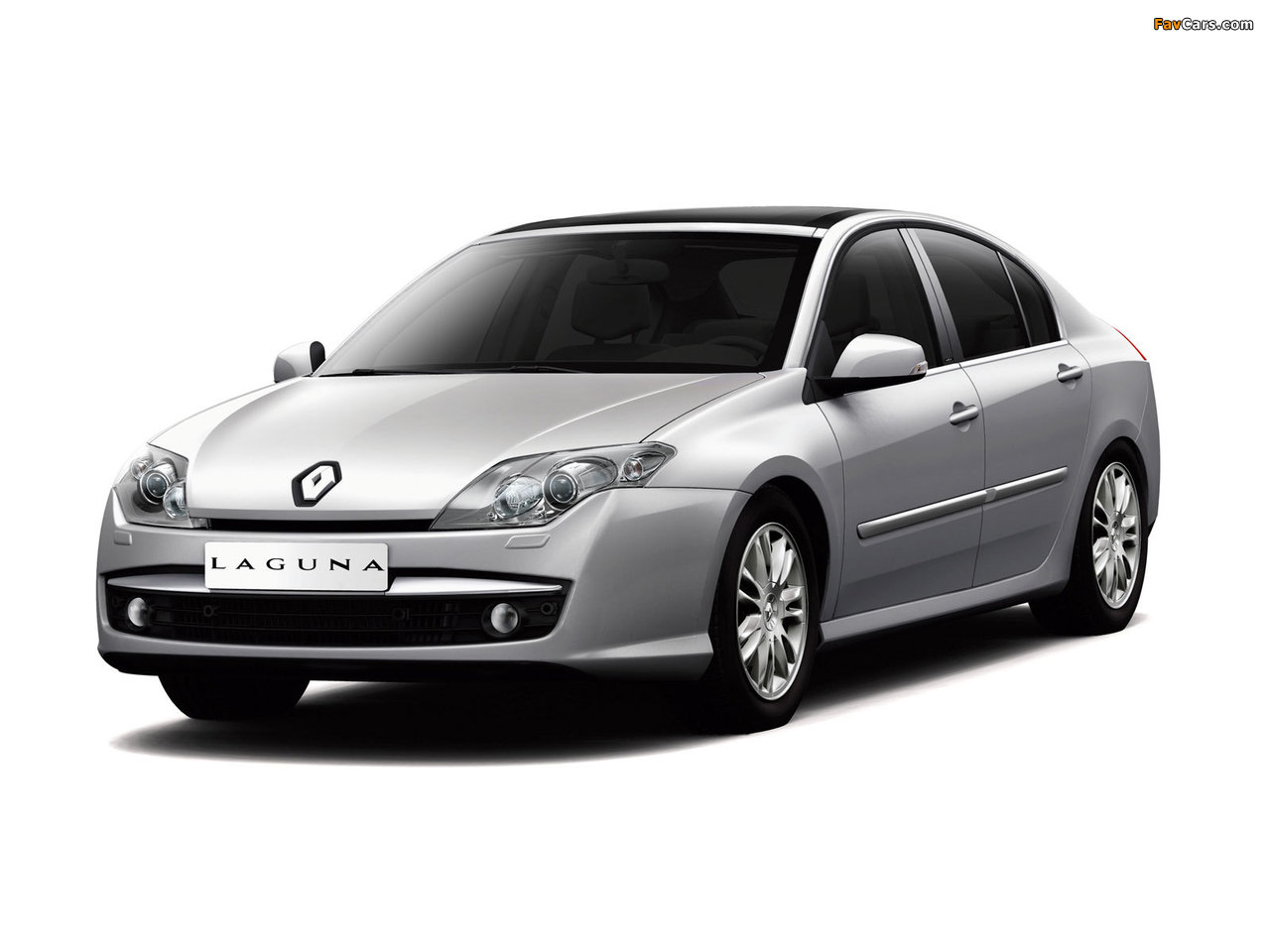 Photos of Renault Laguna Hatchback 2007–10 (1280 x 960)