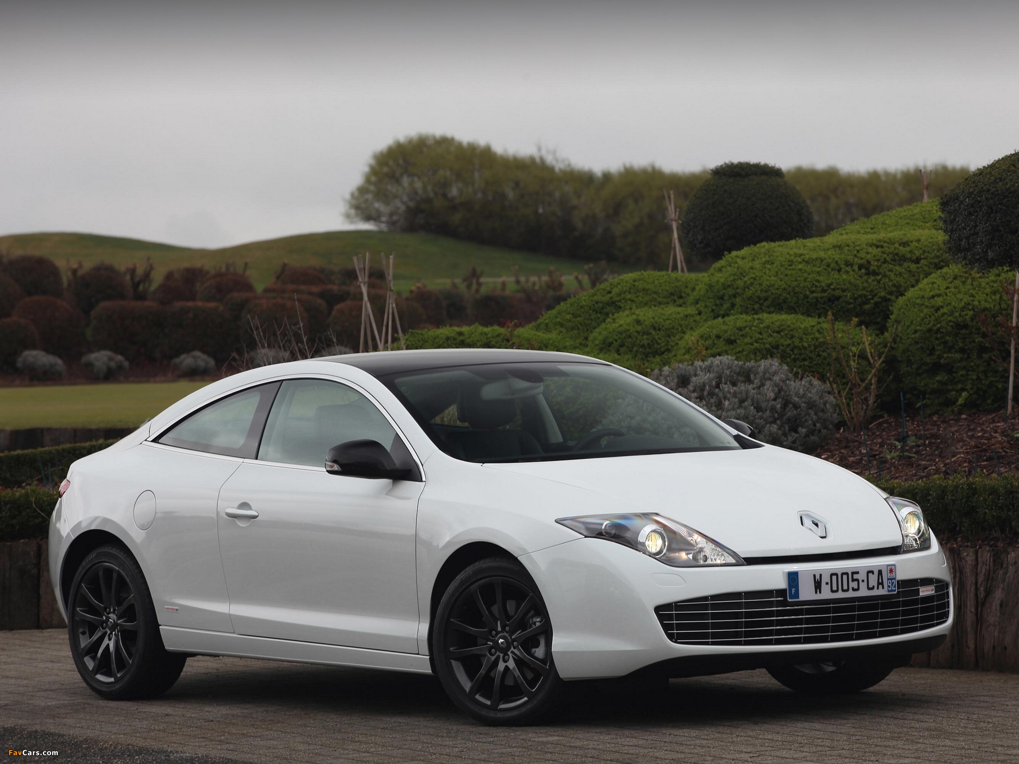 Photos of Renault Laguna Coupe Monaco GP 2010 (2048 x 1536)