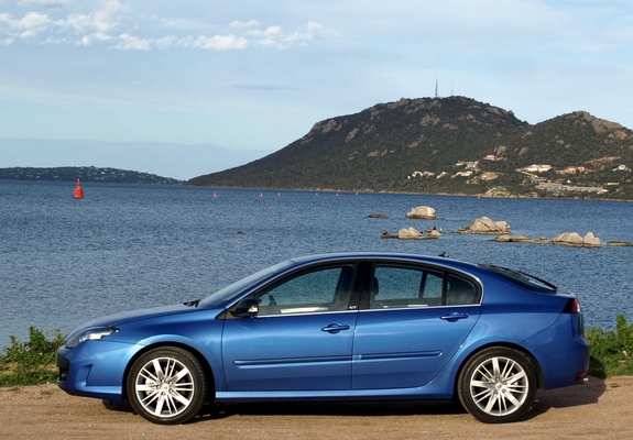 Pictures of Renault Laguna GT Hatchback 2008