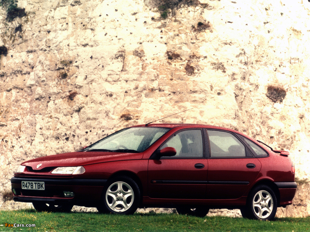 Renault Laguna Hatchback UK-spec 1993–98 pictures (1024 x 768)