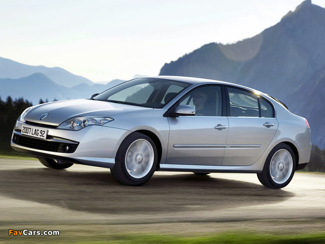 Renault Laguna Hatchback 2007–10 images (640 x 480)