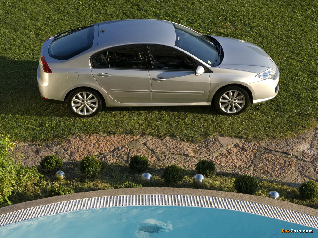 Renault Laguna Hatchback 2007–10 images (1024 x 768)